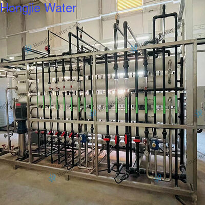 Un bon prix. Usine de traitement d'eau ultrapure de 7 tonnes/heure économe en énergie pour la fabrication de plaquettes en ligne