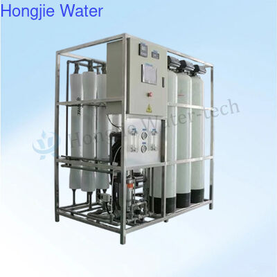 ভালো দাম 250L 500L 1000L প্রতি ঘন্টা বিশুদ্ধ জল সরঞ্জাম প্রাক চিকিত্সা এবং RO desalination সঙ্গে অনলাইন