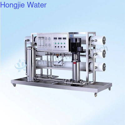 Un buen precio. Sistema de purificación de agua de ósmosis inversa industrial (RO) de 500L de capacidad en línea